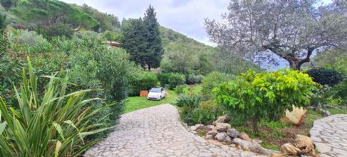 VILLA CON GIARDINO A 10 MINUTI DA LERICI