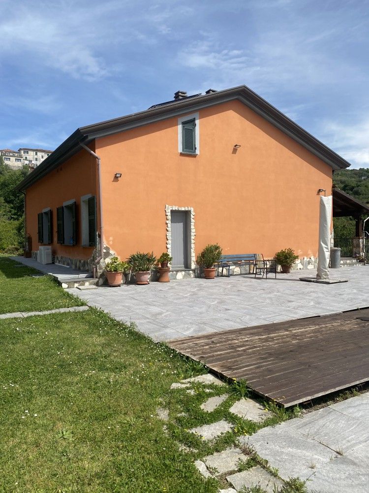 Colline di Arcola casa indipendente