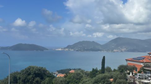 AFFITTO A LA SERRA DI LERICI